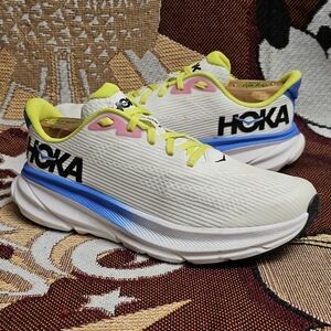 HOKA One One Clifton 9 Shoes Youth Size 6 MD White Blue Road Running Sneakers